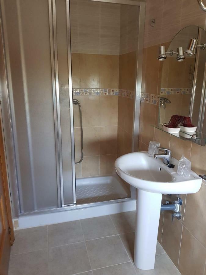 Hotel La Oliva à Orena Extérieur photo